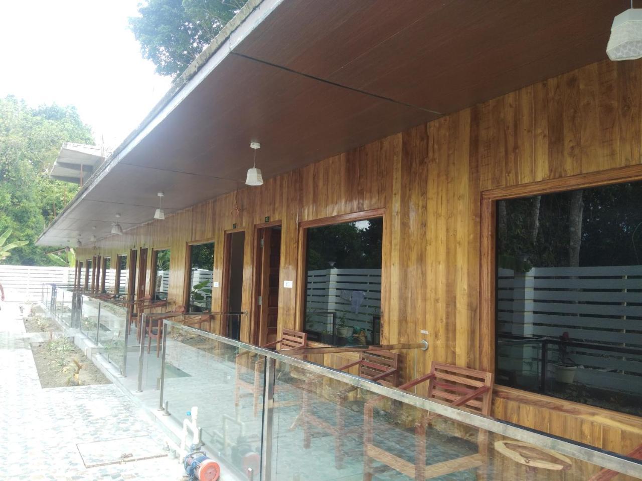 Golden Pebble Hotel Govind Nagar Exterior photo