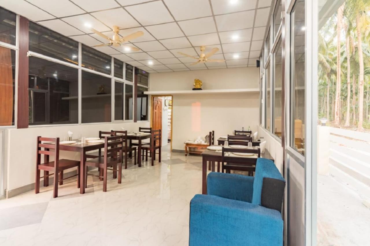 Golden Pebble Hotel Govind Nagar Exterior photo